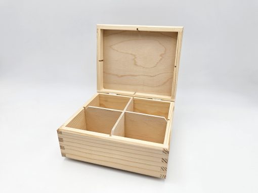 Teebox aus Holz für 4 Teesorten