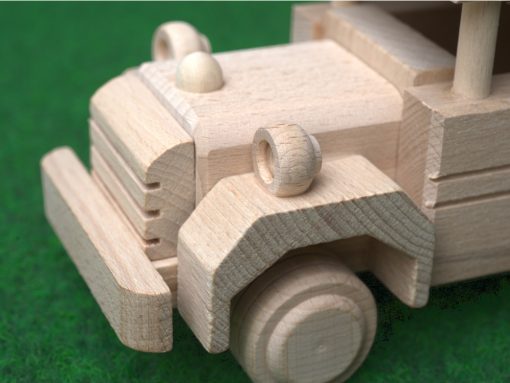 Schulbus aus Holz - nachhaltige spielen mit Holz