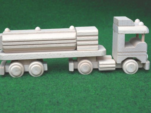 Tankwagen aus Holz - nachhaltiges Spielzeug